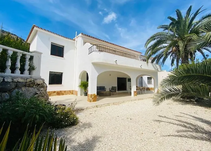 With Private Pool And Close To The Villa Calp
