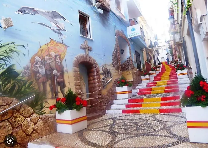 With Private Pool And Close To The Villa Calp