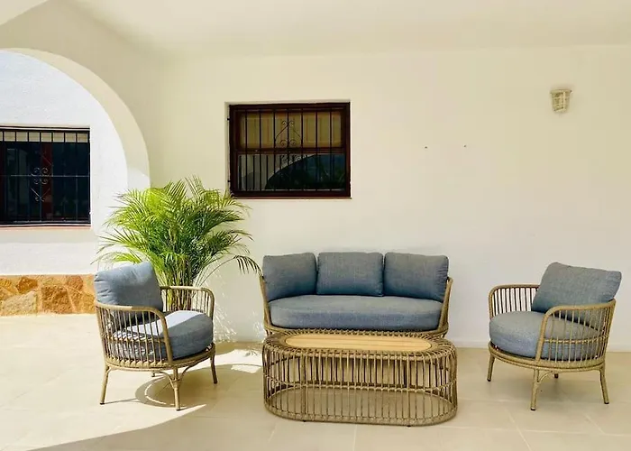 Villa With Private Pool And Close To The Calp